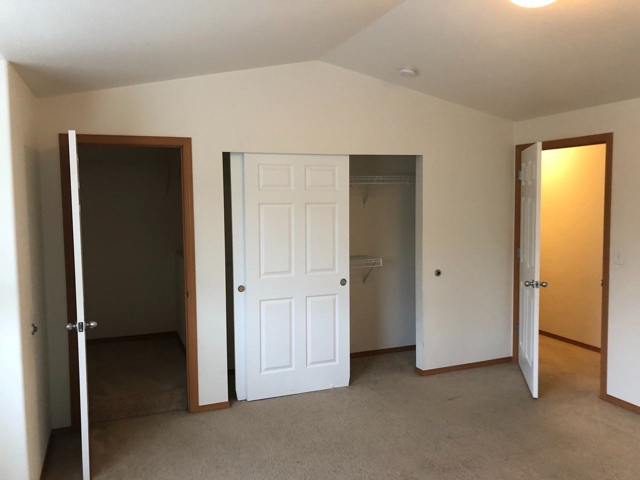 202 Dallas St - Photo 6 of 18