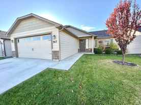 567 Diamond Lake St - Photo 1 of 1