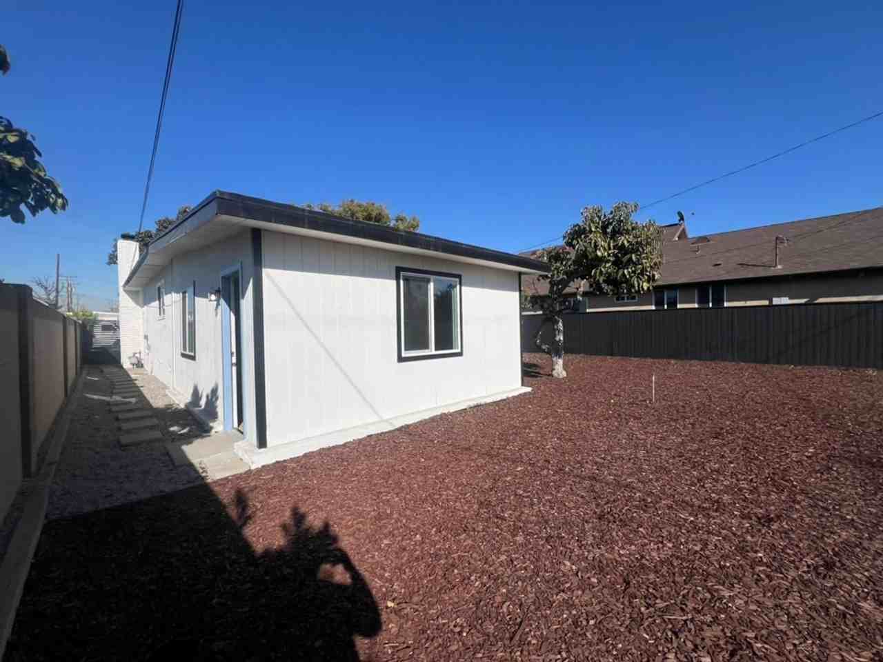 11868 209th St - Photo 3 of 27