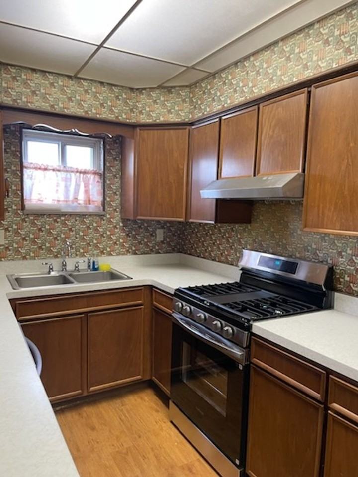 616 Randolph St - Photo 3 of 11