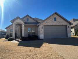 featured image of 1713 Fabian Dr
