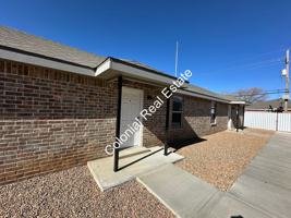 featured image of 2516 E 14th St