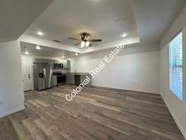 featured image of 2516 E 14th St