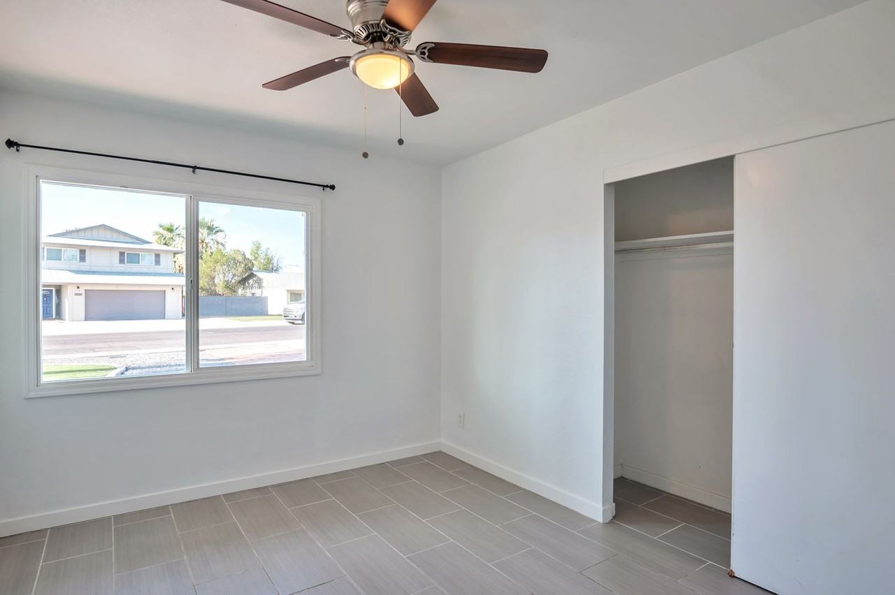 1718 E Pebble Beach Dr - Photo 7 of 32