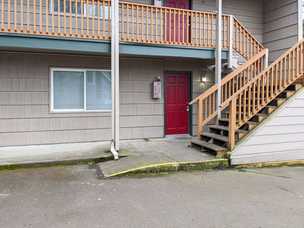 S Salem Complex ~ West View Manor # - Photo 3 of 12