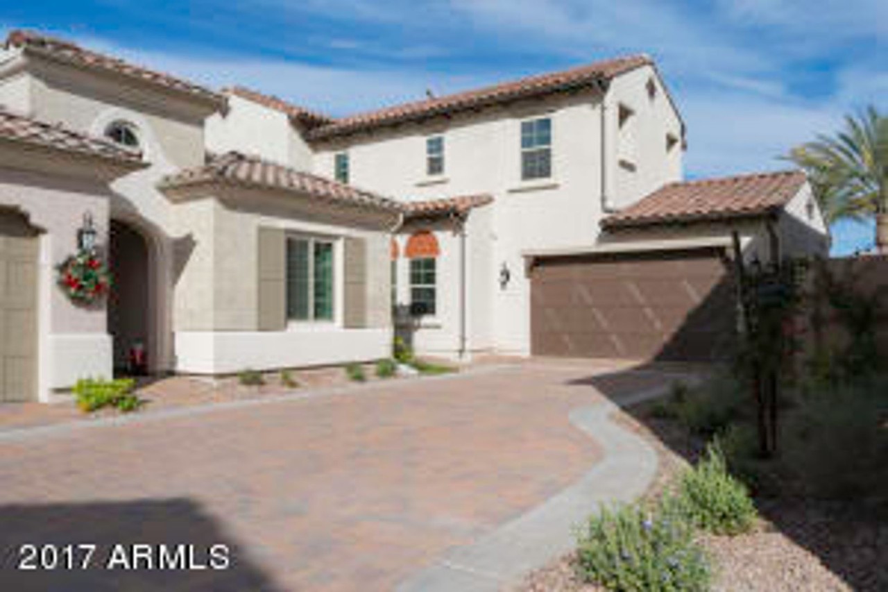 1914 W Yellowstone Way - Photo 2 of 25