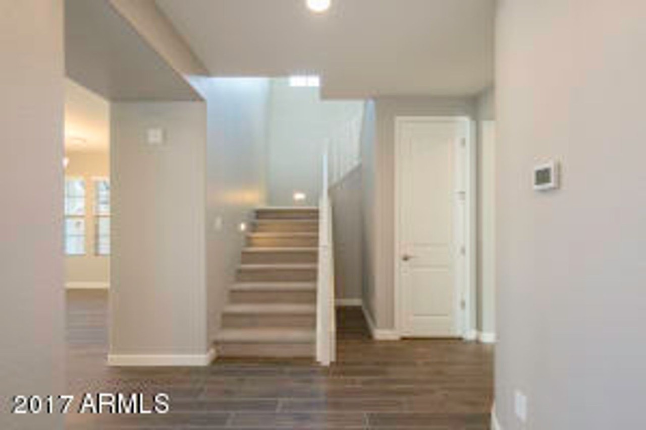 1914 W Yellowstone Way - Photo 3 of 25