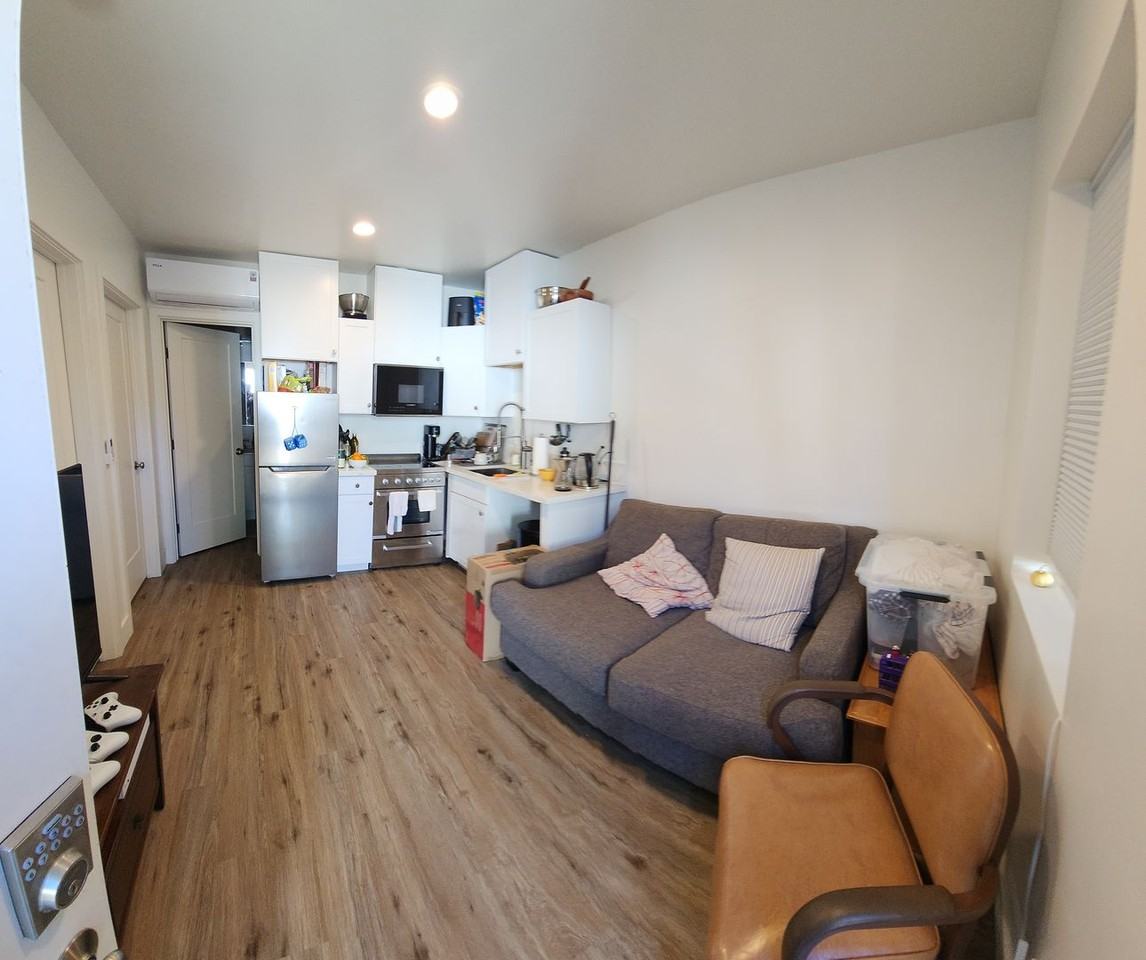 536 Hathway Ave - Photo 5 of 50