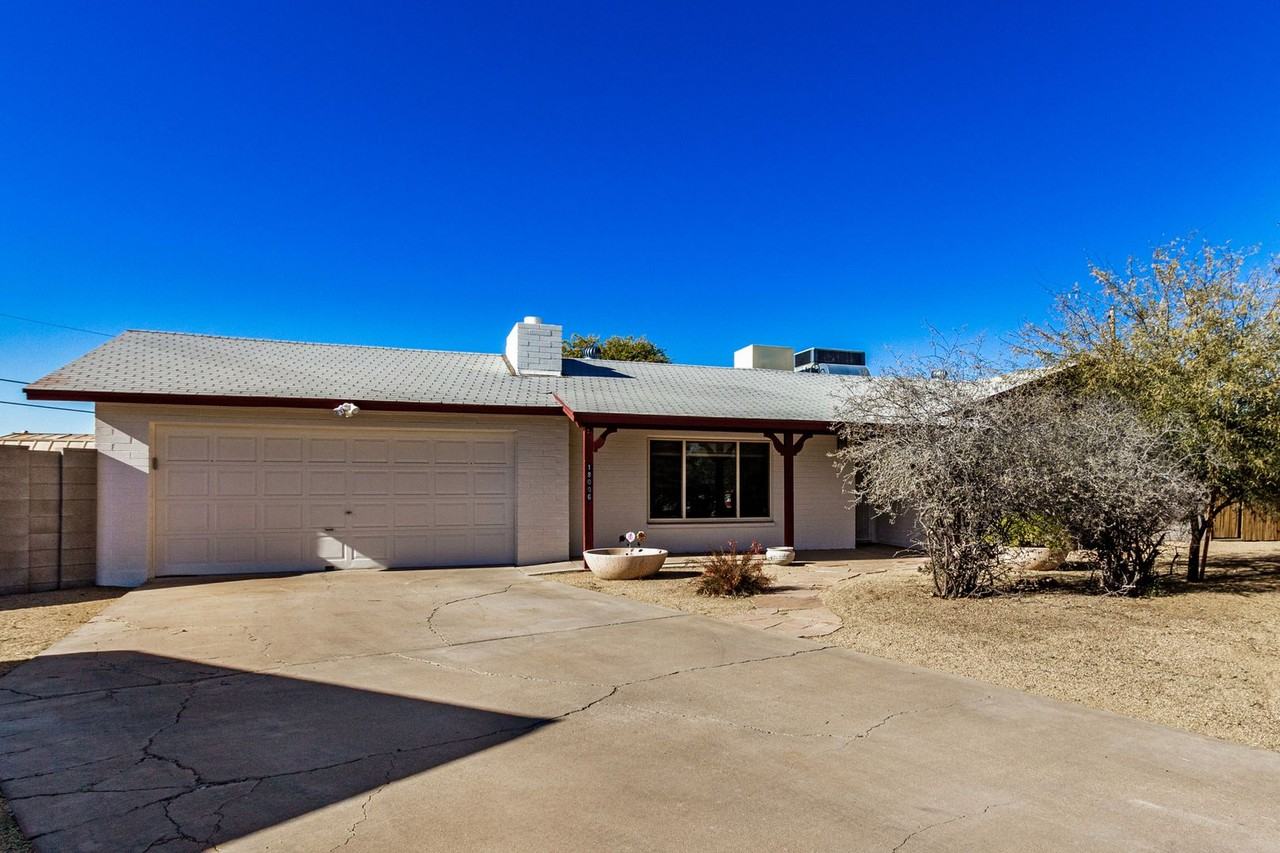 18006 N Villa Rita Dr - Photo 3 of 44