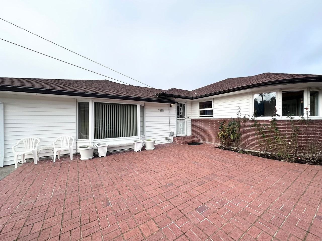 1815 Ne 148th Ave - Photo 2 of 42