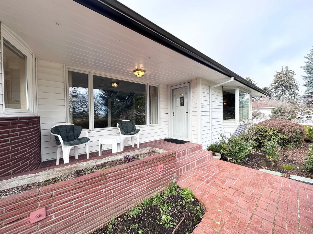 1815 Ne 148th Ave - Photo 3 of 42