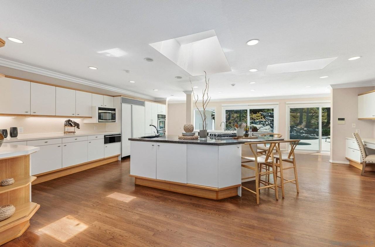 16224 Orchard Bend Rd - Photo 5 of 37