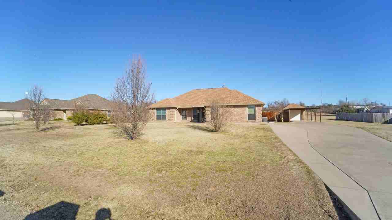 132 Westend Ln - Photo 2 of 39