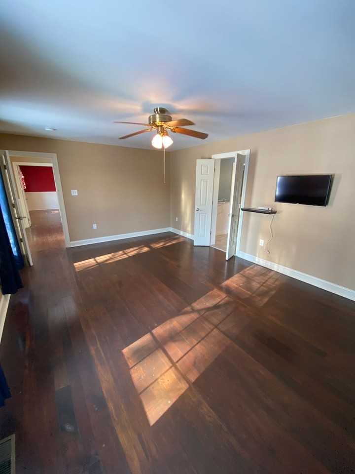 1973 Millport Rd - Photo 5 of 28