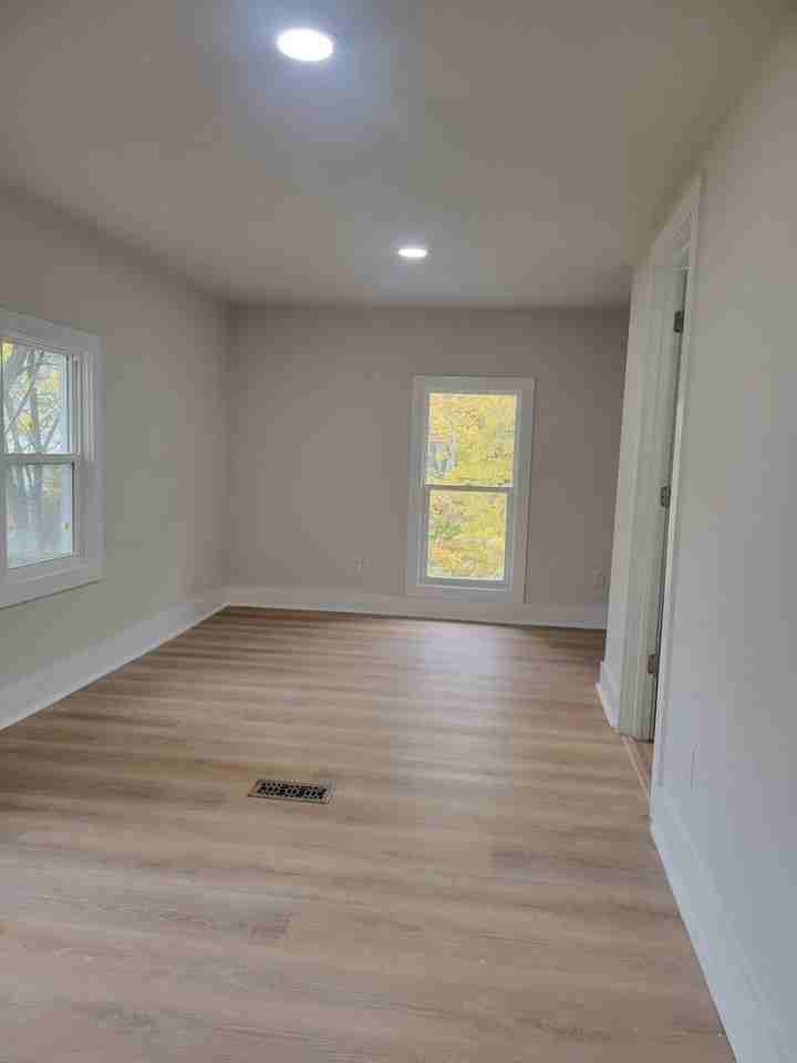 1713 Coleman Ave - Photo 3 of 11