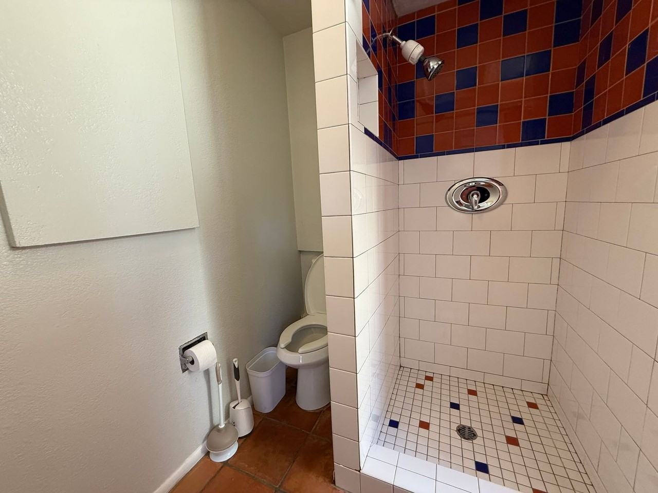 4464 1/2 Figueroa Blvd - Photo 4 of 14