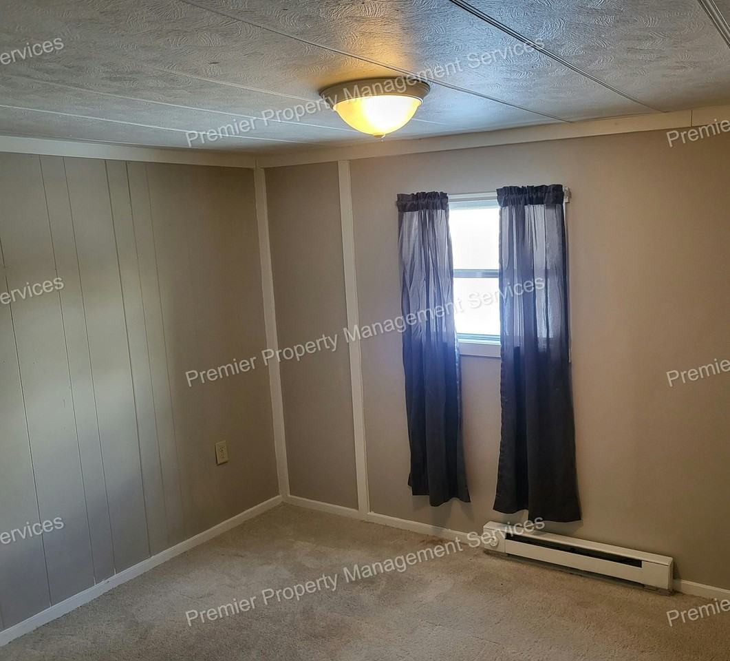 3420 46th St - Photo 3 of 10