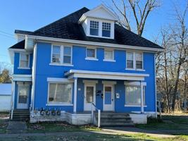 featured image of 111 W Ash St #2