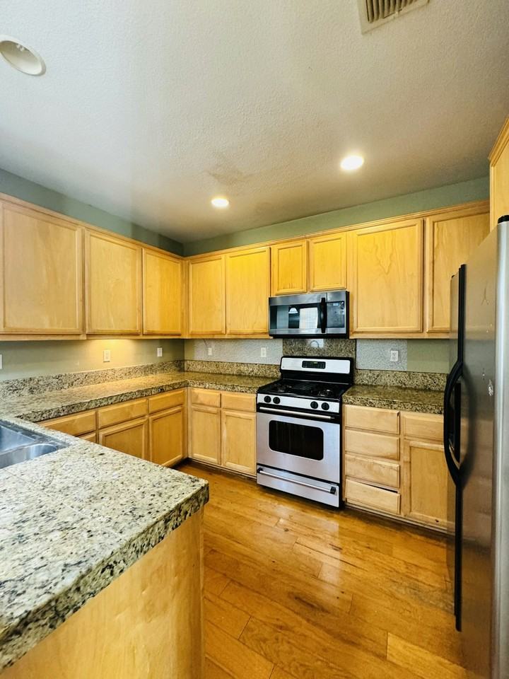 127 Invitar Lane - Photo 6 of 22