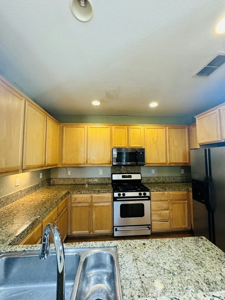 127 Invitar Lane - Photo 7 of 22