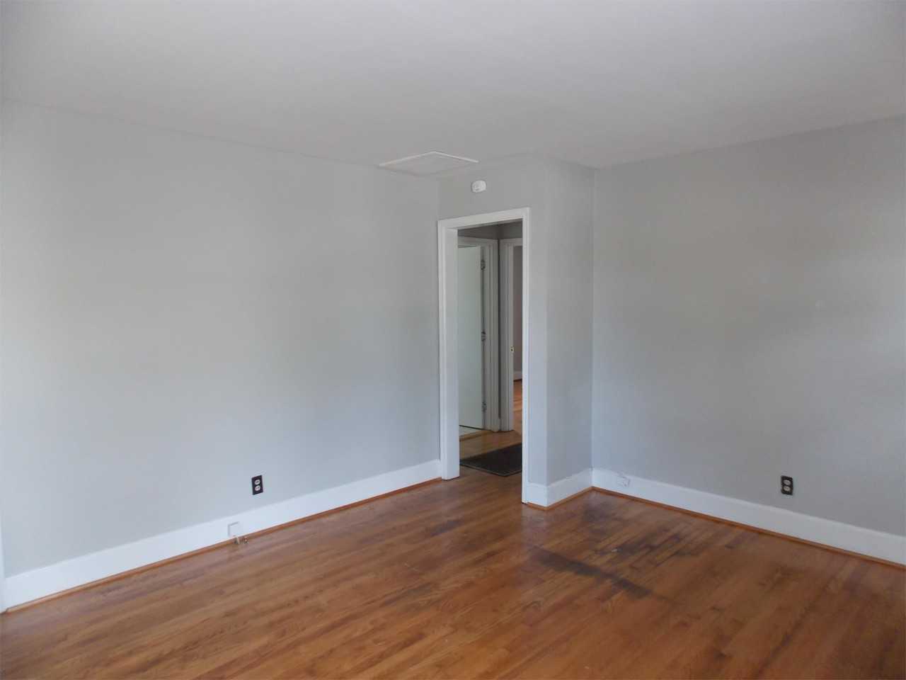 3928 Gill Street - Photo 3 of 7