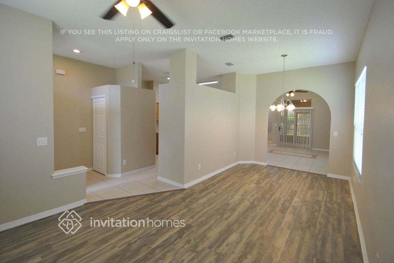 7062 Red Bay Ct - Photo 2 of 13