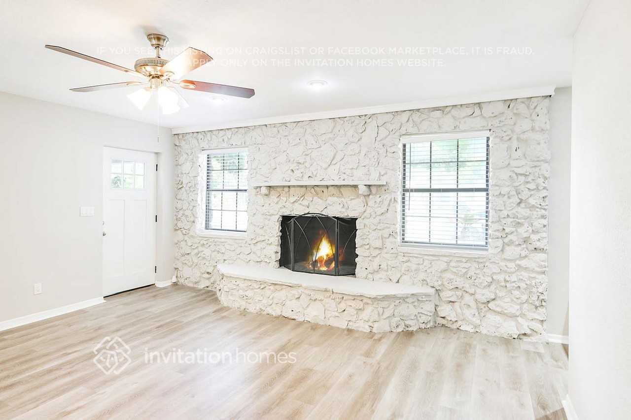 4515 S Hale Ave - Photo 4 of 24