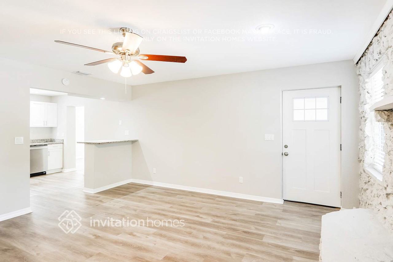 4515 S Hale Ave - Photo 3 of 24