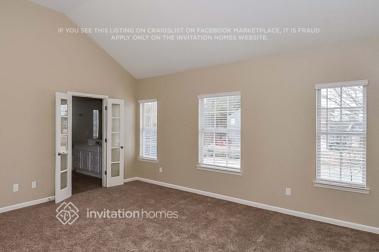 4312 Ravenwood Dr - Photo 7 of 13