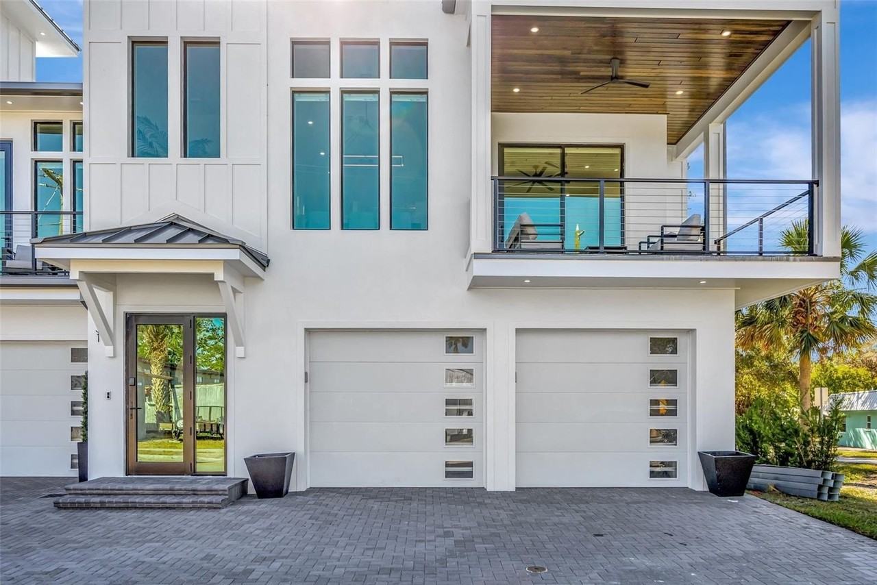 331 Albert Street - Photo 4 of 50