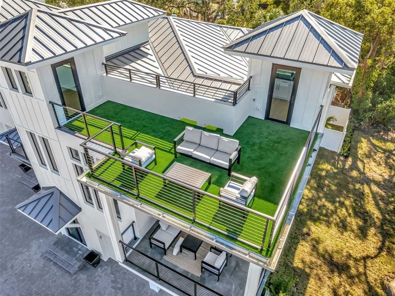 331 Albert Street - Photo 5 of 50