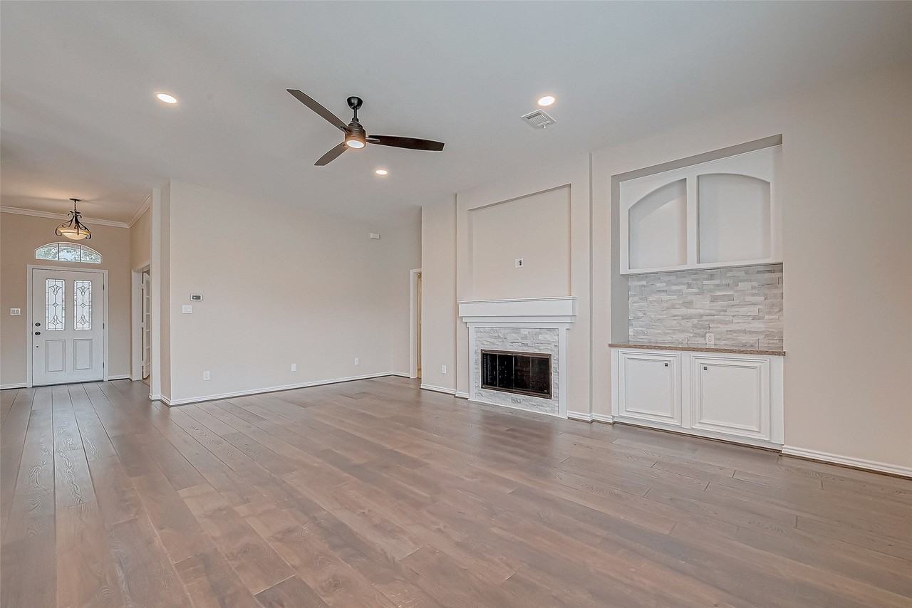 1823 Brightlake Way - Photo 7 of 28