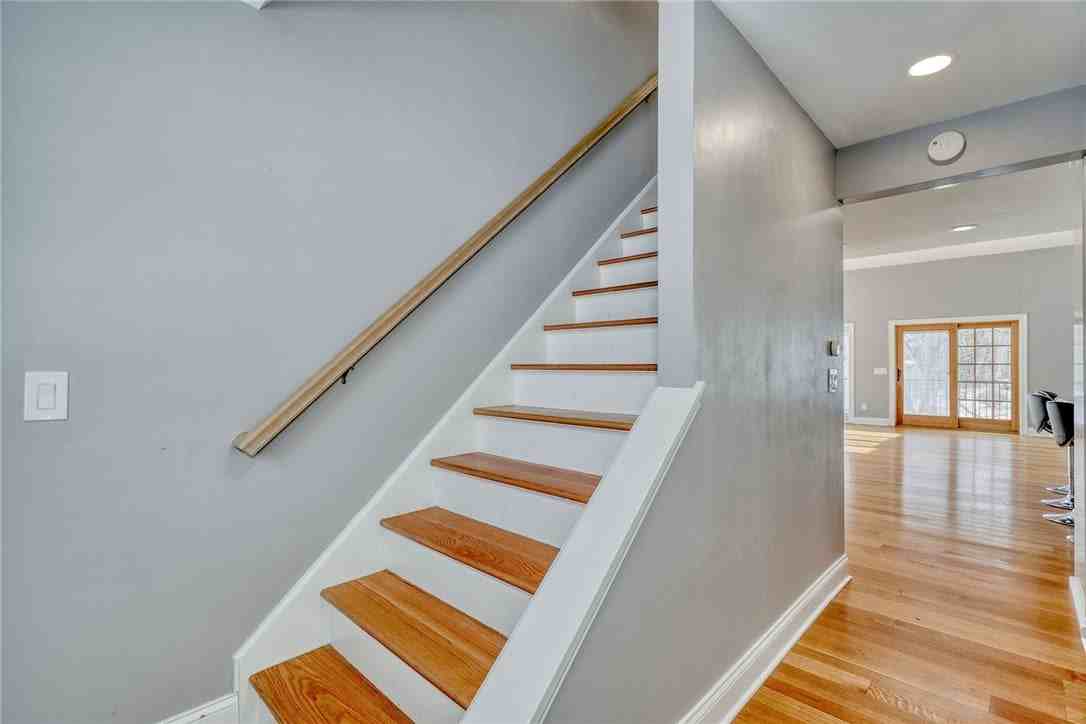 443 Fellows Rd - Photo 4 of 48