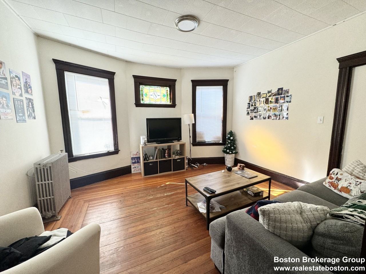 692 Columbia Rd #3 - Photo 3 of 12