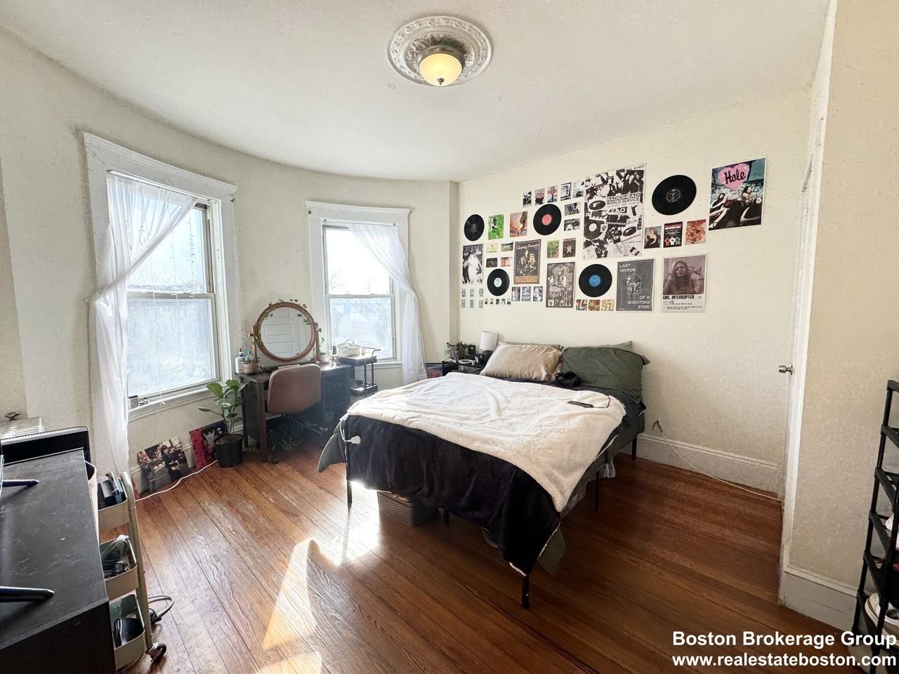 692 Columbia Rd #3 - Photo 5 of 12