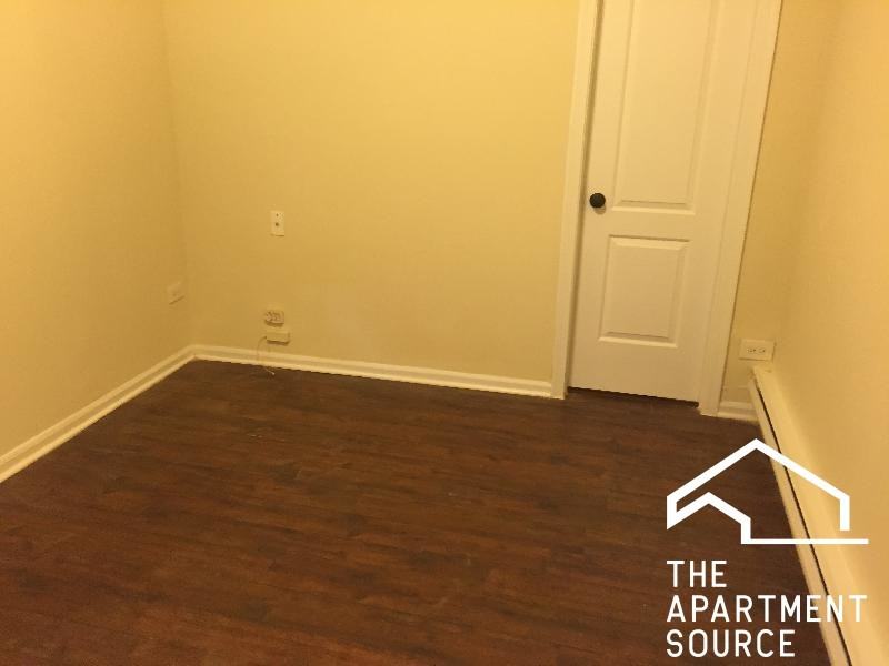 1430 N Dearborn St #301 - Photo 7 of 12