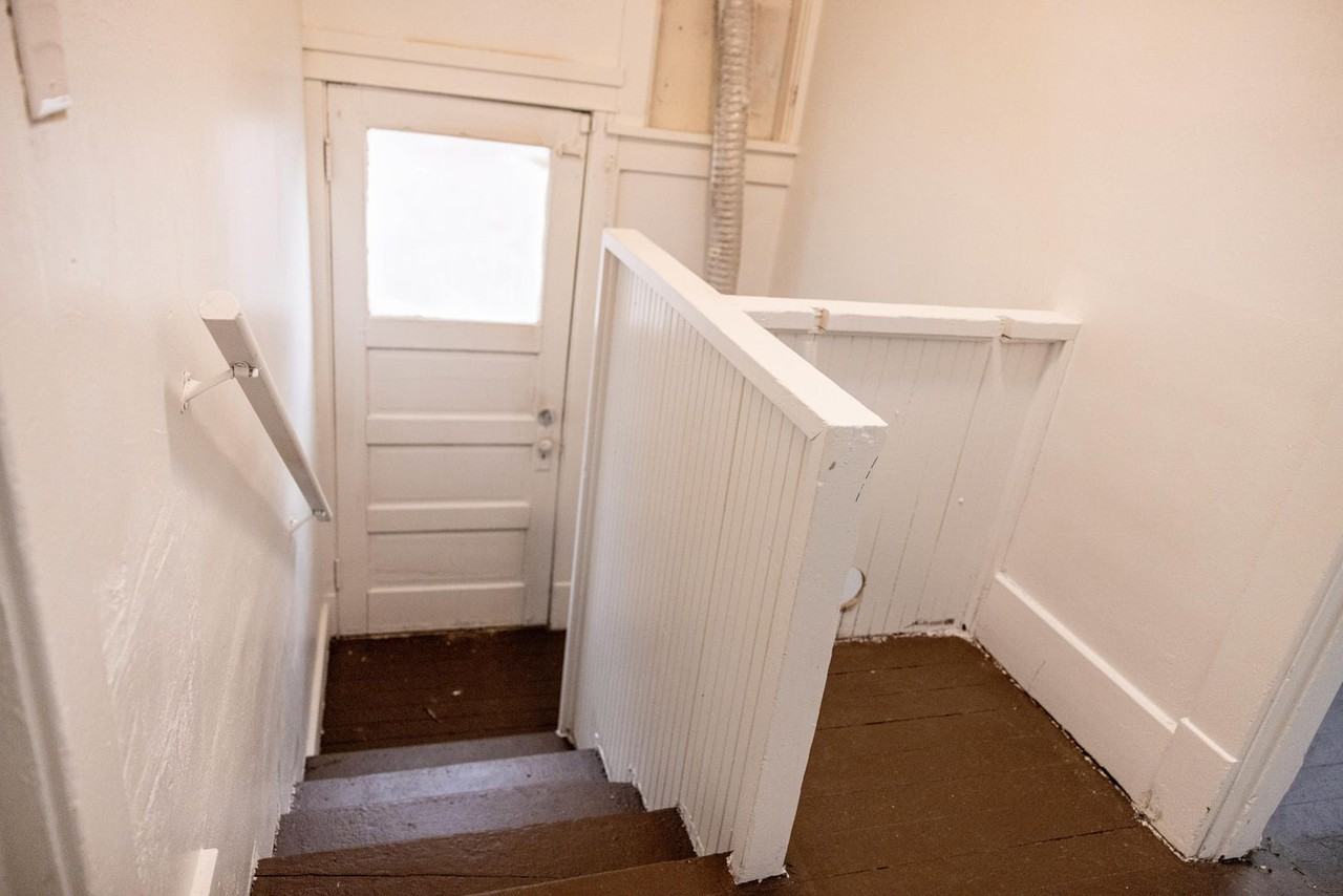 Adams 3211 - Photo 7 of 22