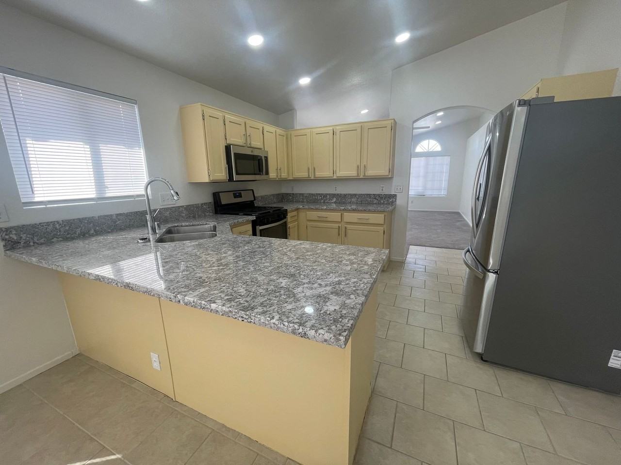 7117 Old Village Ave - Photo 5 of 50