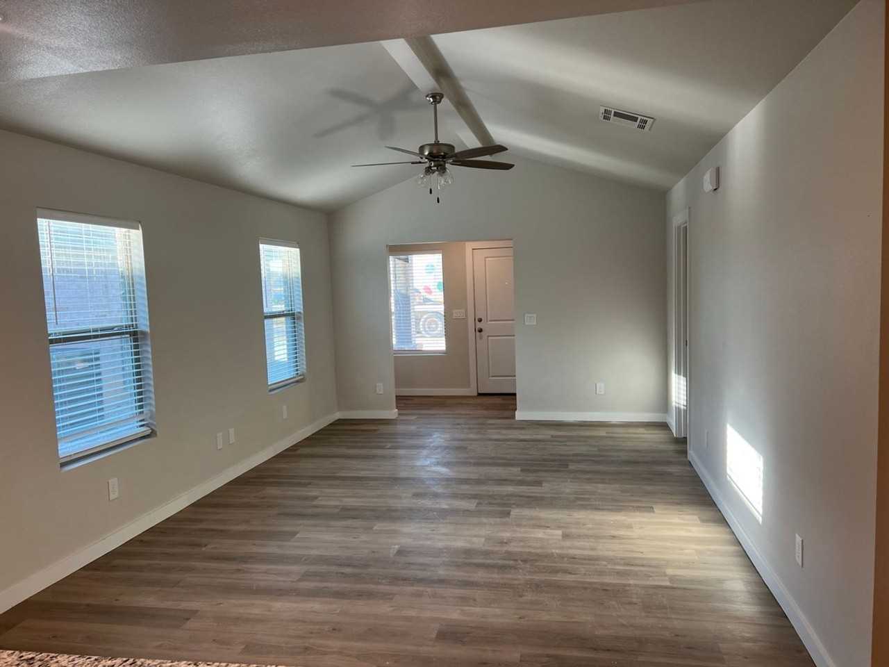 309 E 80th St - Photo 5 of 43
