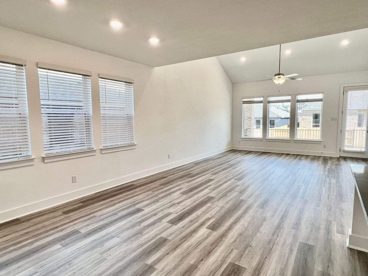 120 Green Knoll Ln - Photo 5 of 50
