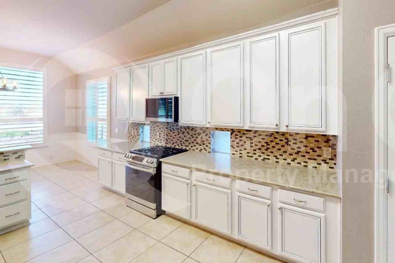 15849 Mirasol Dr - Photo 2 of 24