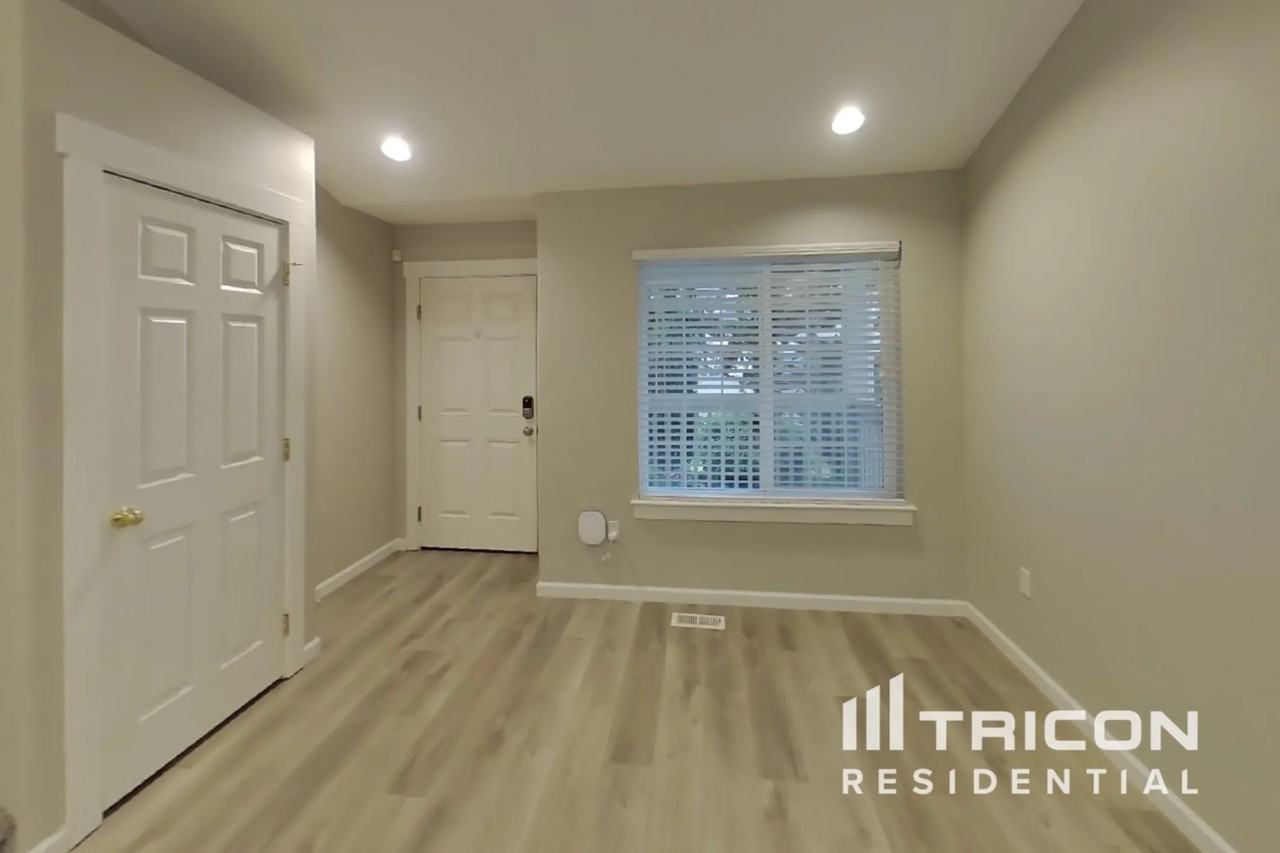 10026 2Nd Place SE Lake Stevens WA - Photo 2 of 15