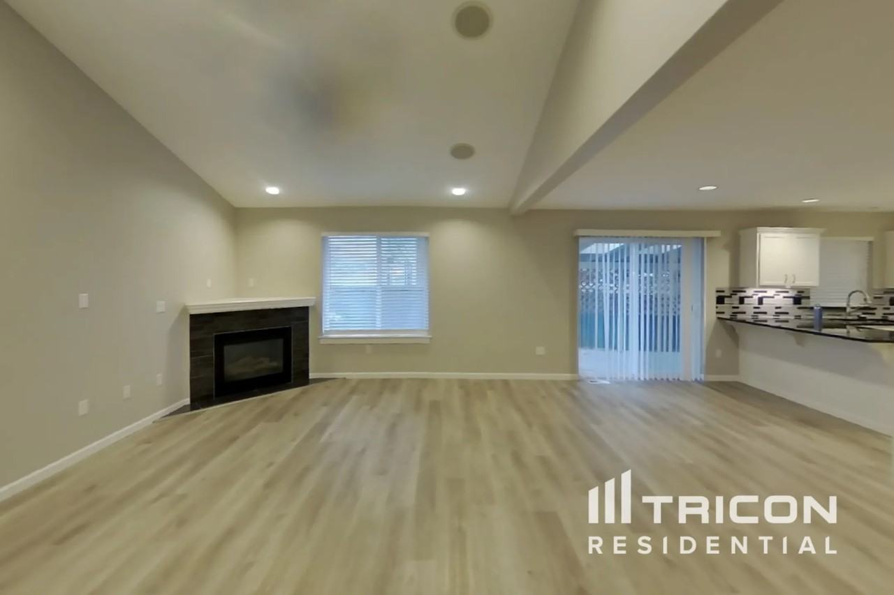 10026 2Nd Place SE Lake Stevens WA - Photo 3 of 15