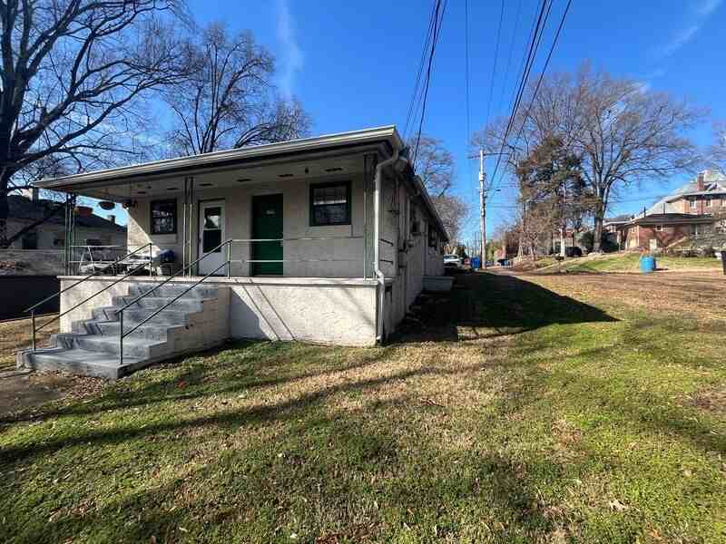 835 Clark St - Photo 2 of 19