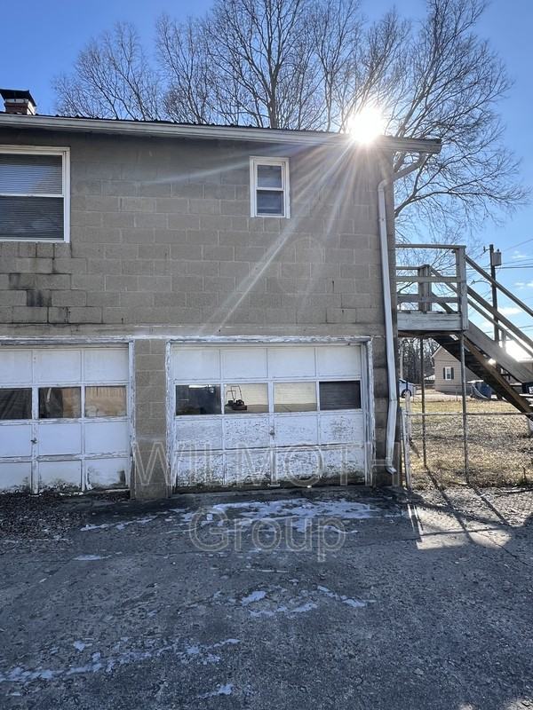 305 2nd St - Photo 2 of 12