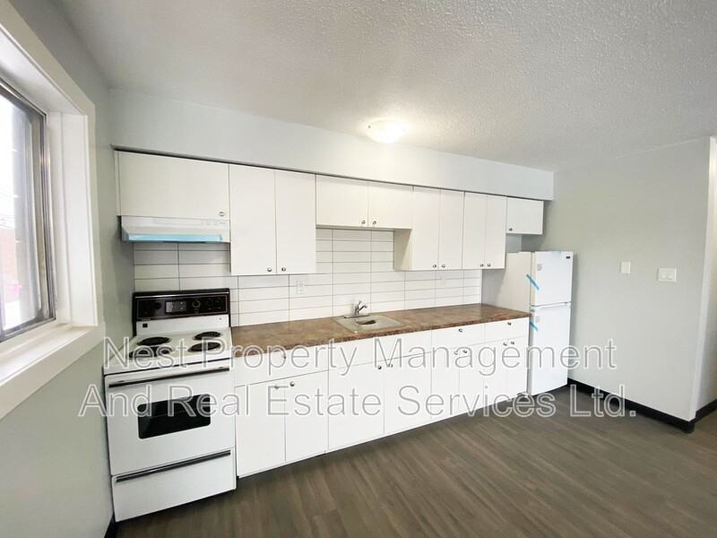 1977 Redwood St #102 - Photo 2 of 9