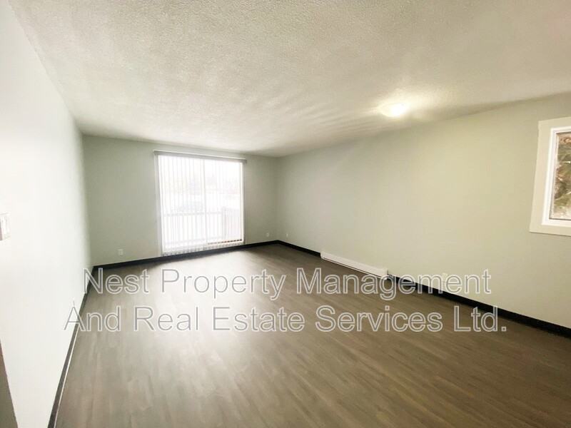 1977 Redwood St #102 - Photo 3 of 9