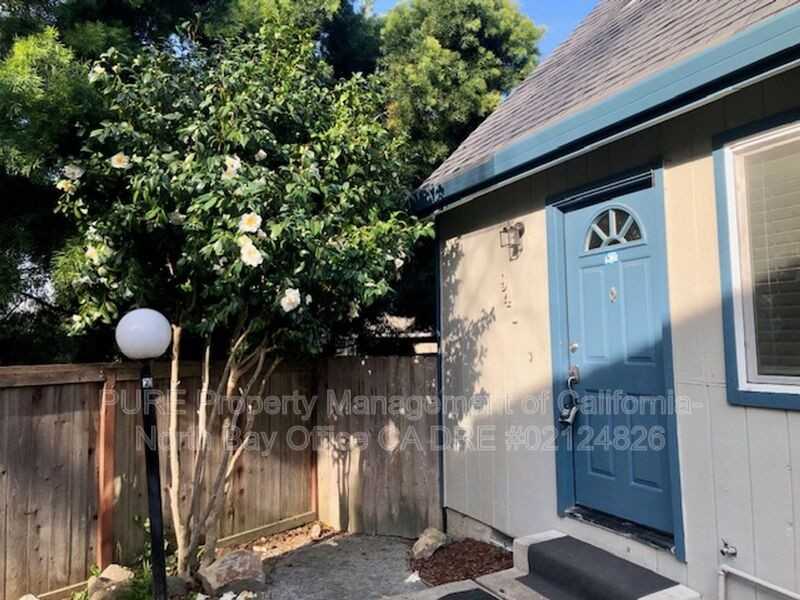 941 E Cotati Ave - Photo 2 of 16