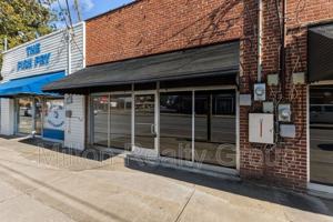 featured image of 1007 S Main St