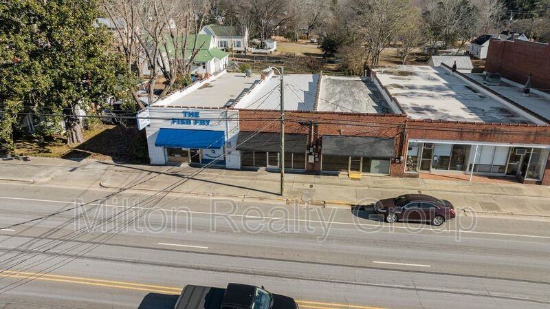 1007 S Main St - Photo 5 of 16